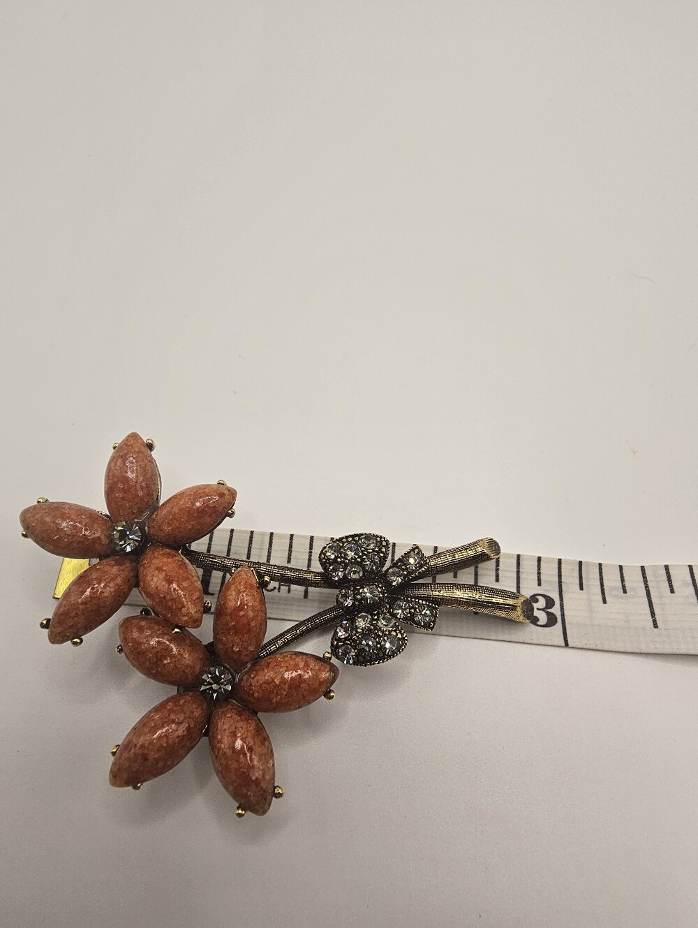 Vintage-Inspired CorslFlower Crystal Brooch - Unbranded Beautiful